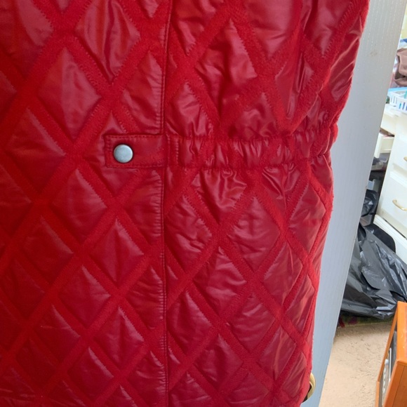 Chico's Zenergy Vibrant Red Quilted Vest - Picture 10 of 13